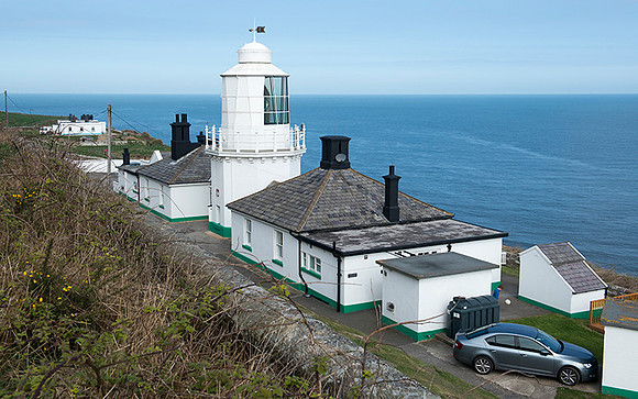 Whitby lighthouse